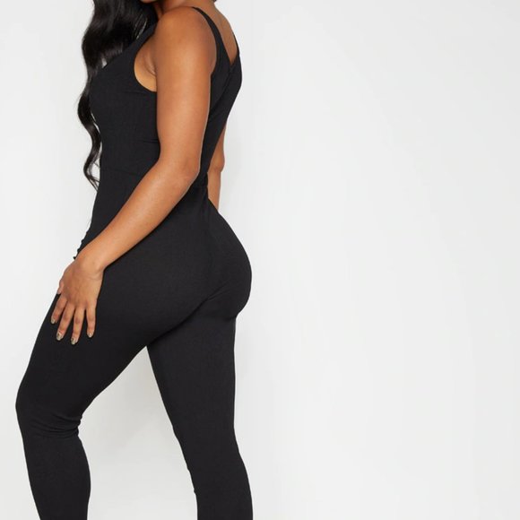 NWT SHAPE BLACK RIBBED SCOOP NECK JUMPSUIT SIZE 6 - Picture 3 of 4